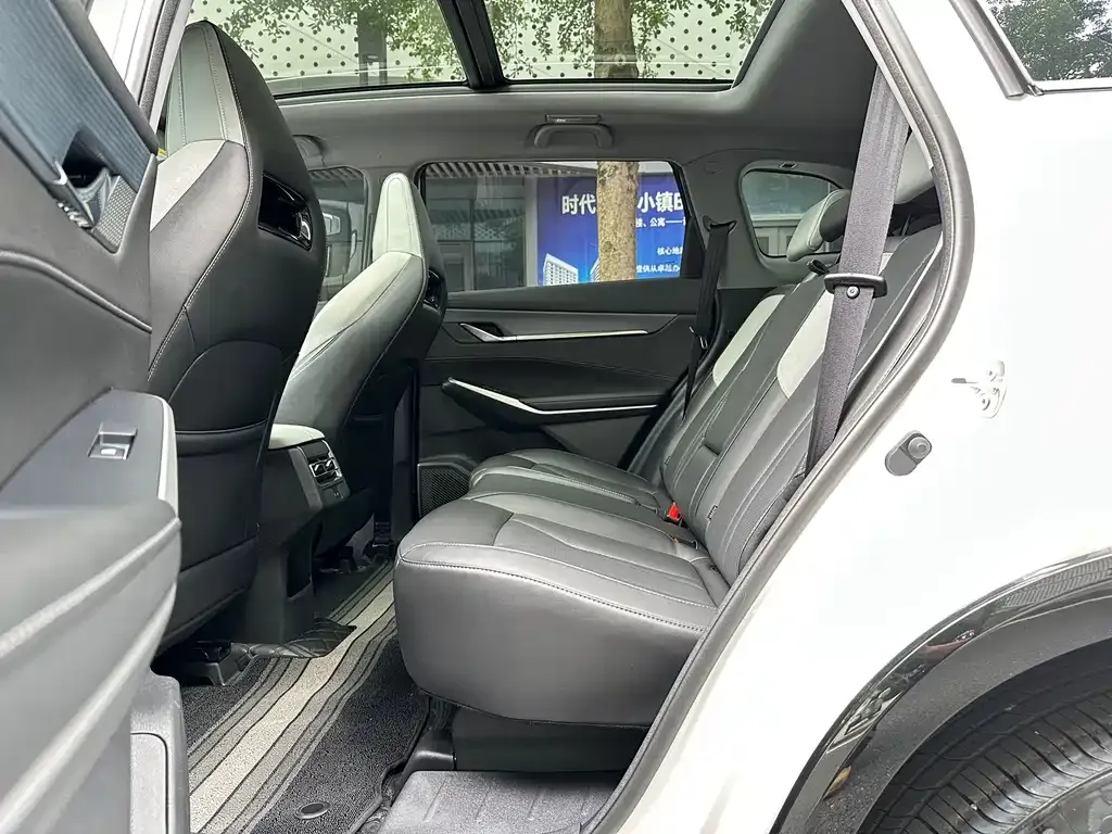 Changan CS75PLUS — фото 2