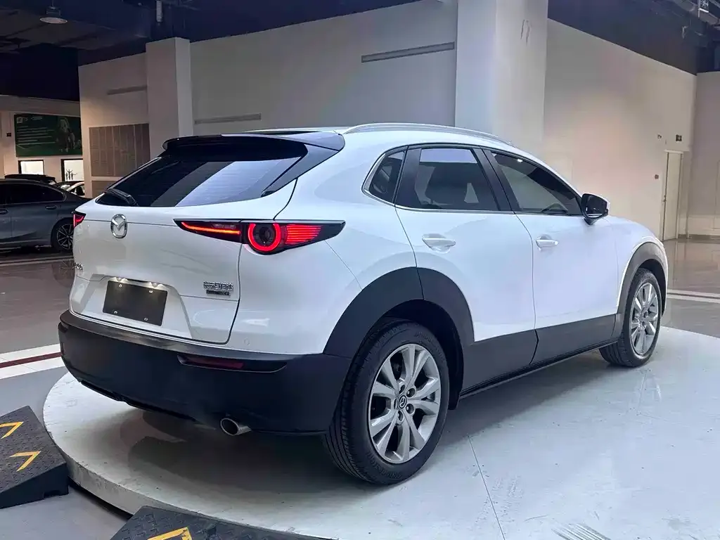 Mazda CX-30 — фото 7