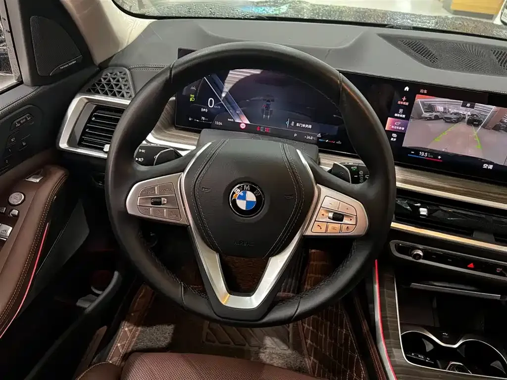 BMW X7 — фото 2