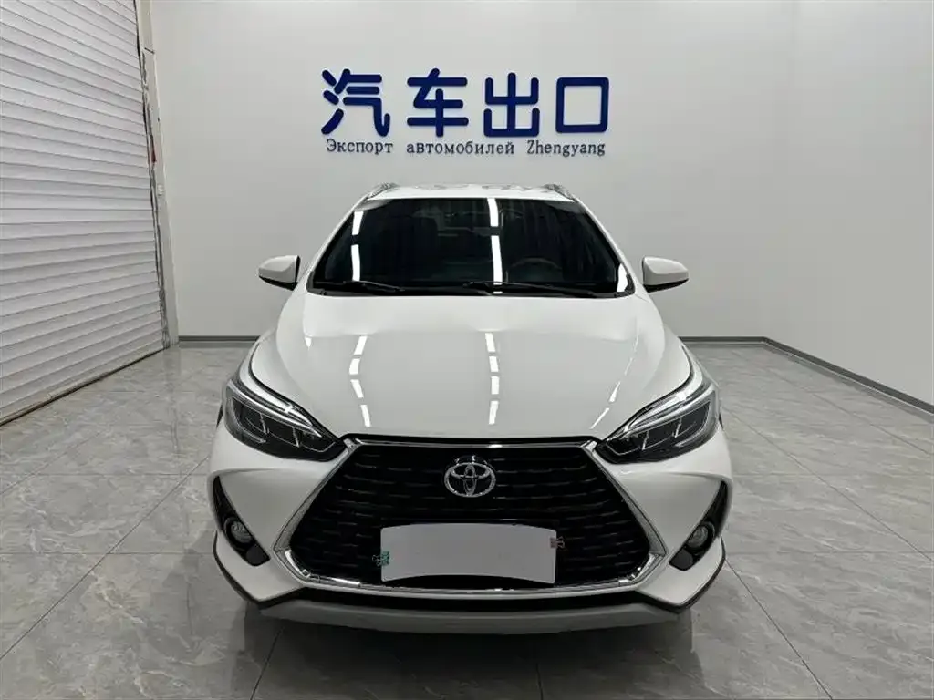 Toyota Yaris L — фото 9