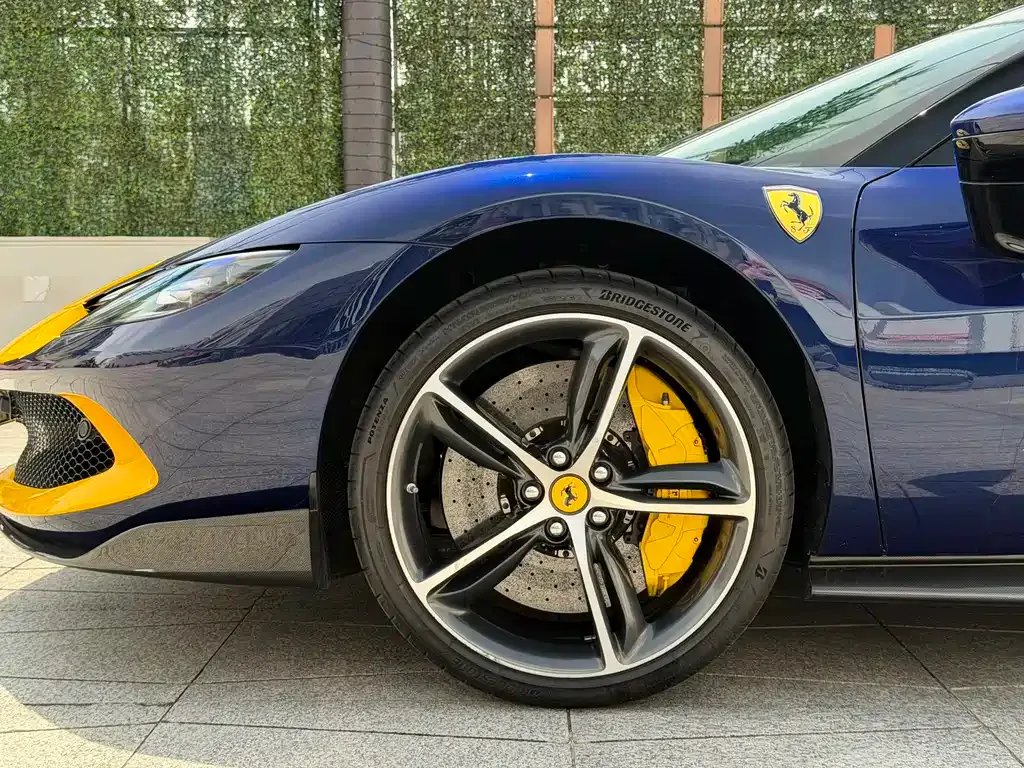 Ferrari 296 — фото 6