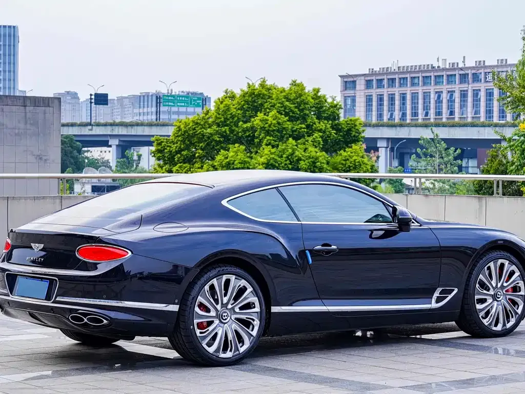 Bentley Continental — фото 4
