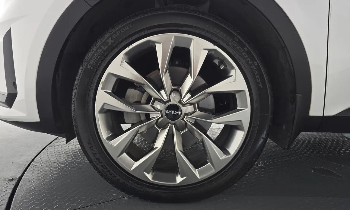 Kia Sorento — фото 10