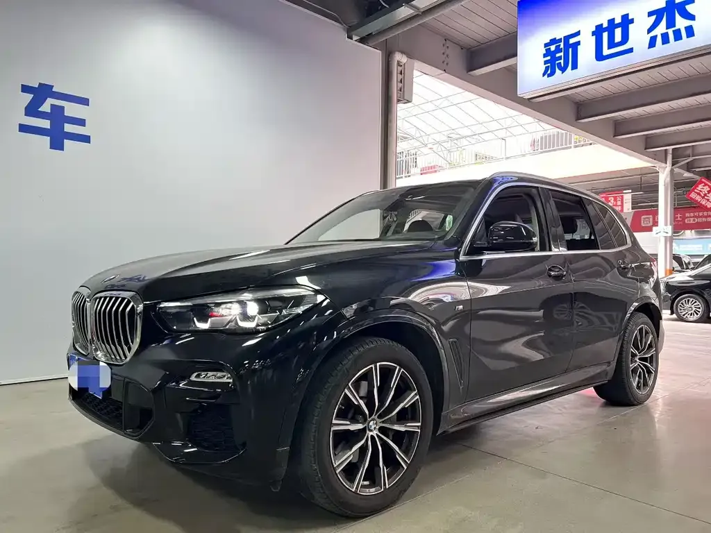 BMW X5 (Import) — фото 1