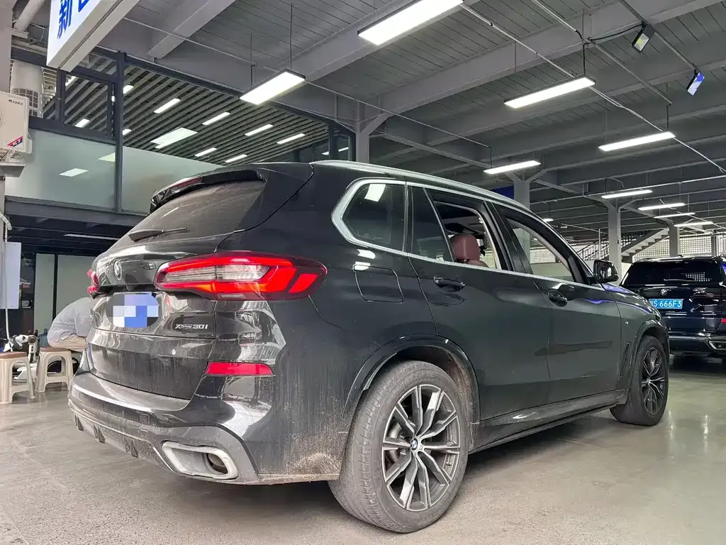 BMW X5 (Import) — фото 9