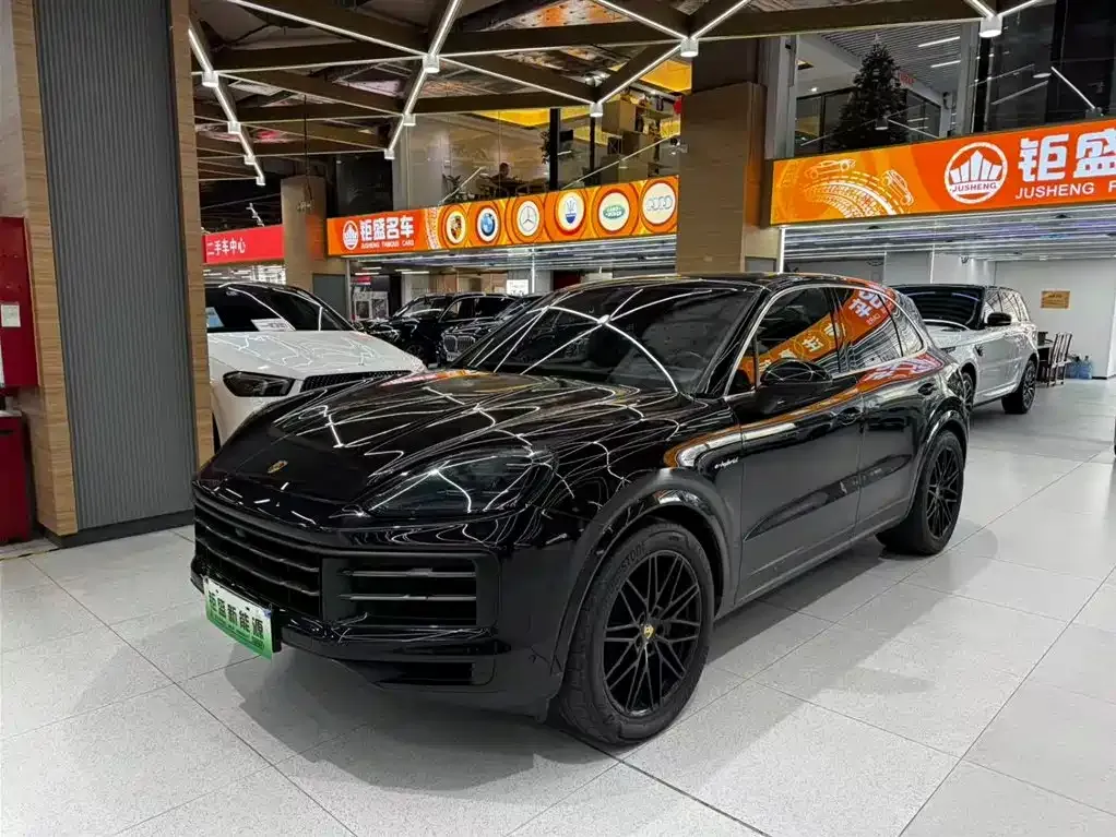 Porsche Cayenne Hybrid — фото 1