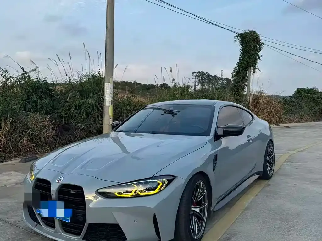 BMW M4 — фото 1
