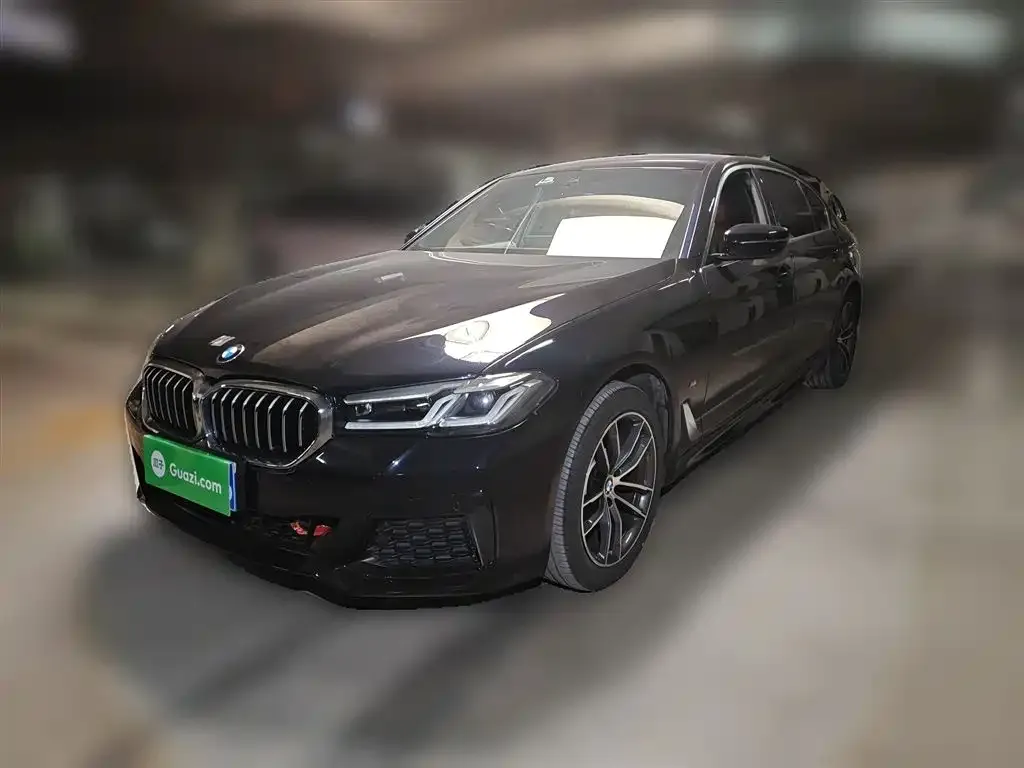 BMW 5 Series — фото 1
