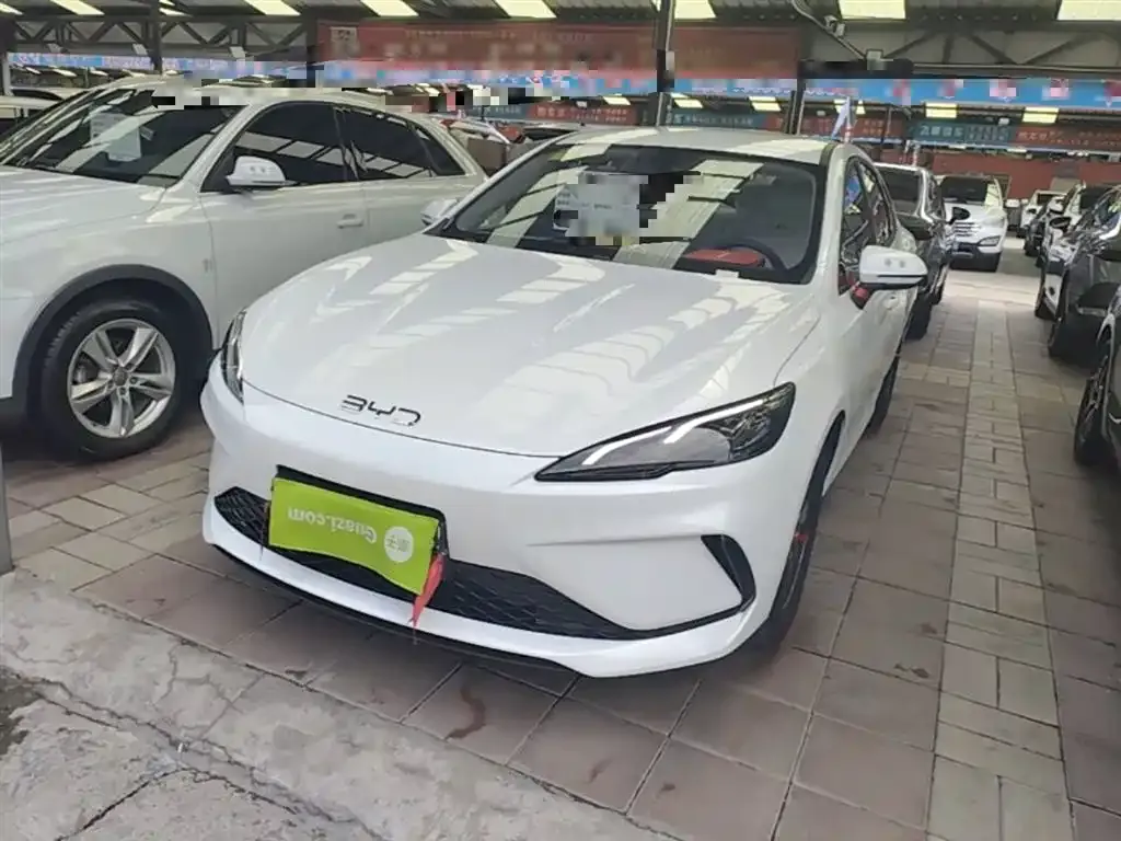 BYD Seal 05 DM-i — фото 1