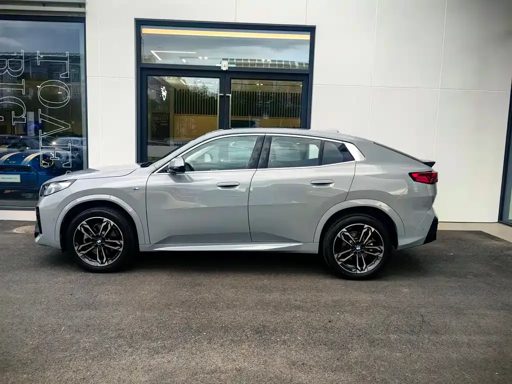 BMW X2 (Import) — фото 8