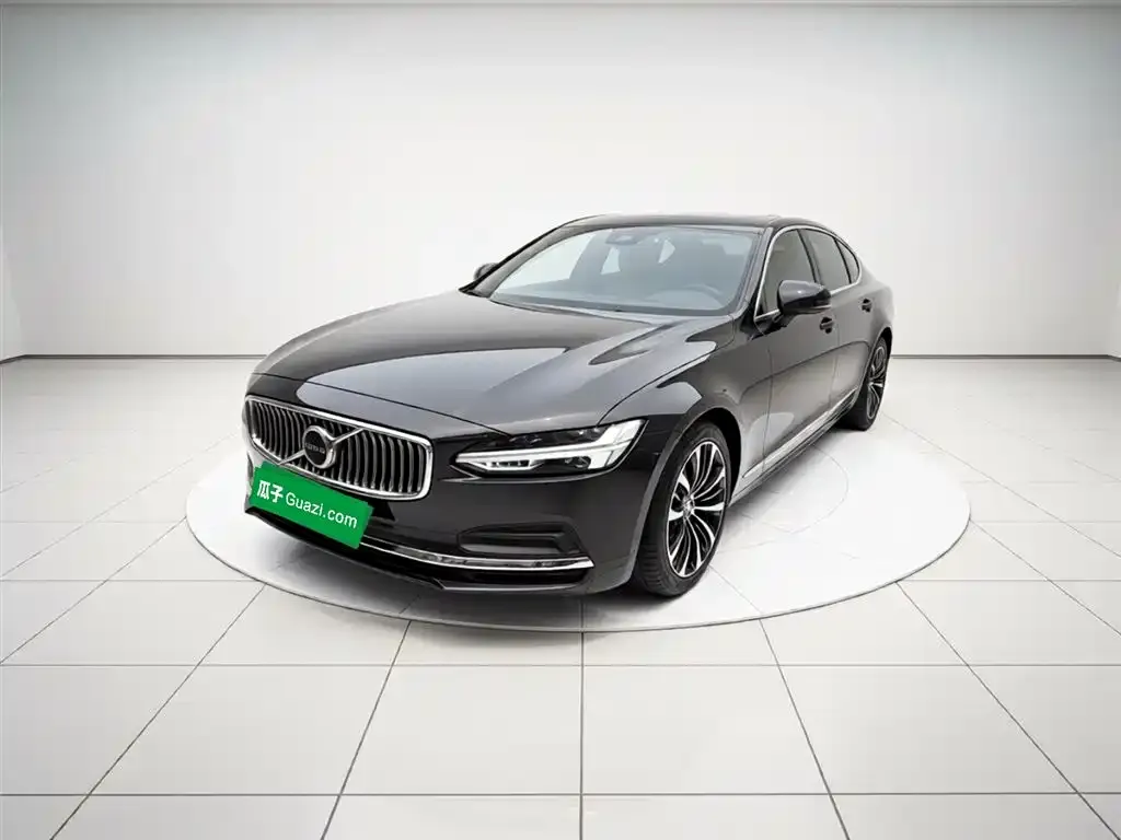 Volvo S90 — фото 1