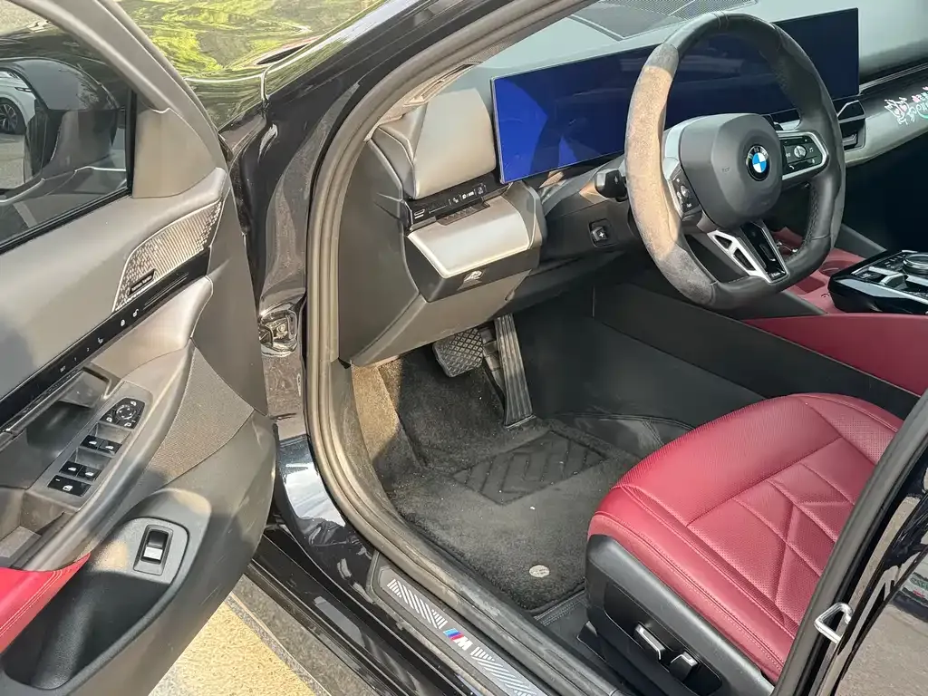 BMW 5 Series — фото 2