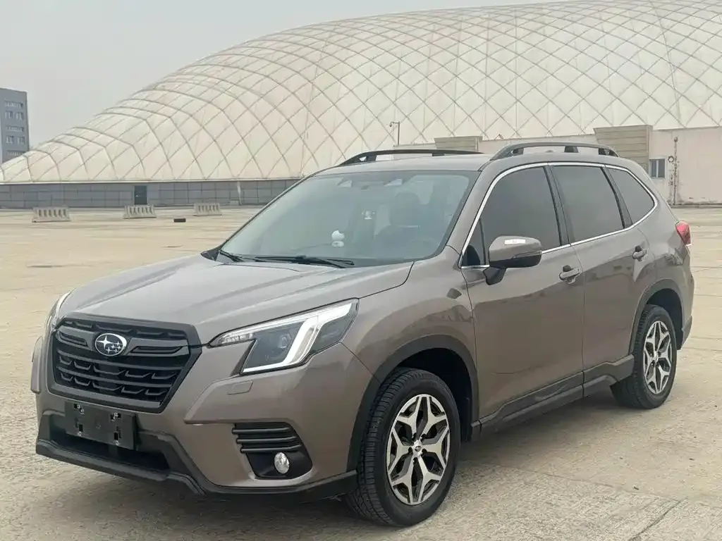 Subaru Forester — фото 1