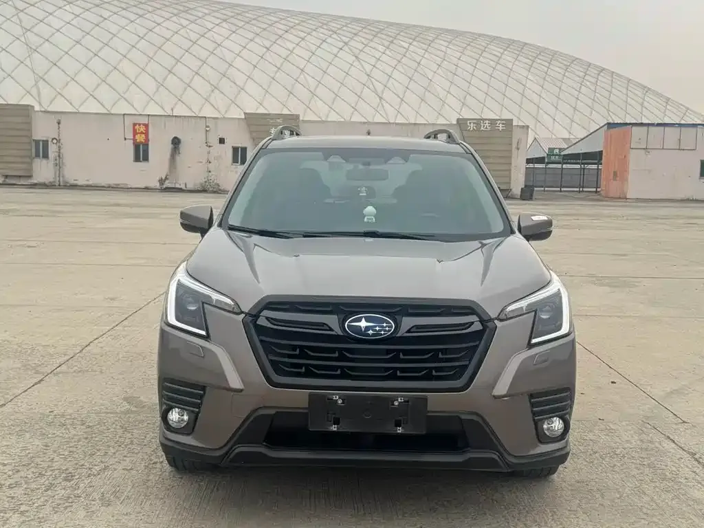 Subaru Forester — фото 2