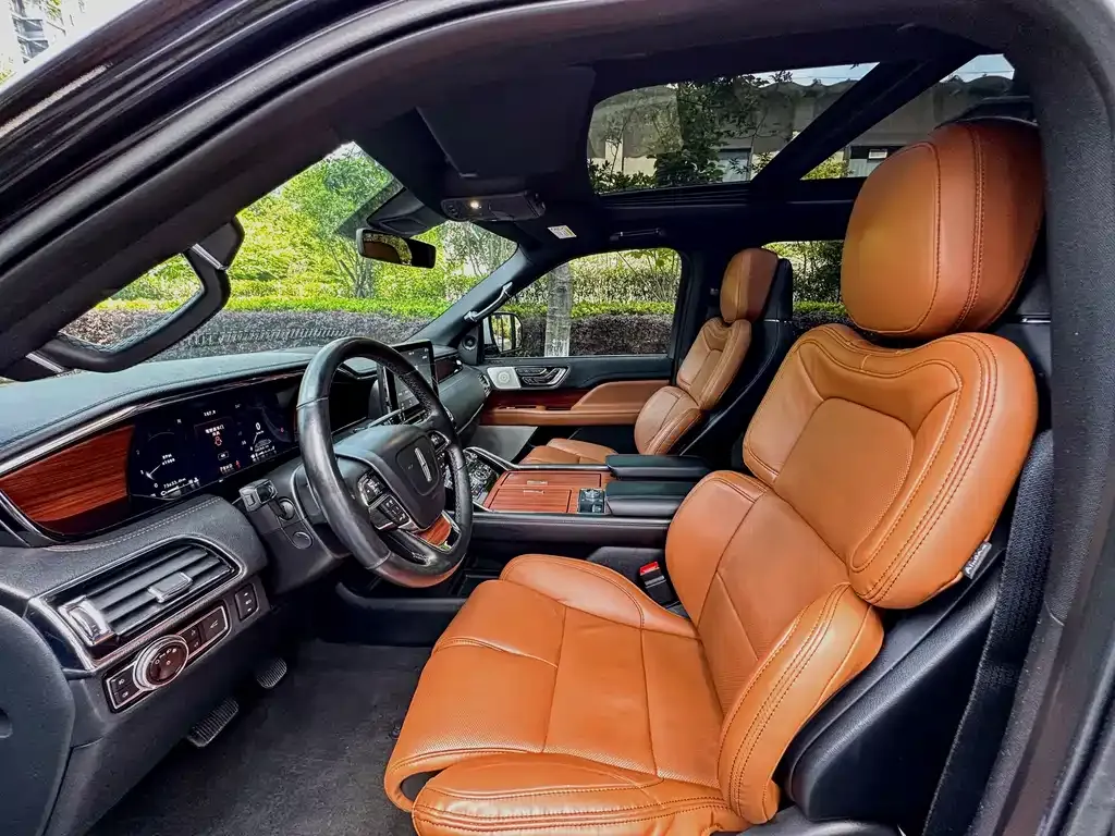 Lincoln Navigator — фото 10