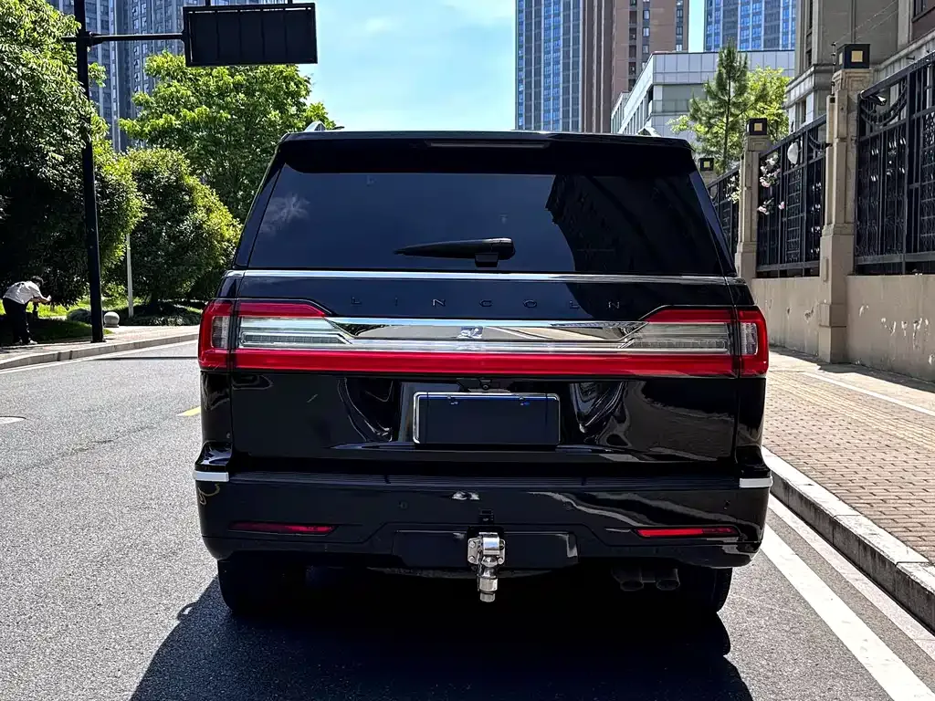 Lincoln Navigator — фото 4
