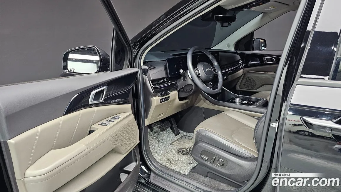Kia Carnival — фото 10