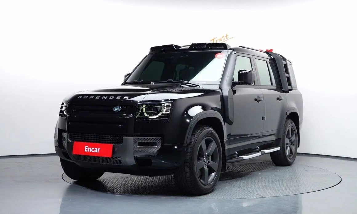 Land Rover Defender — фото 1
