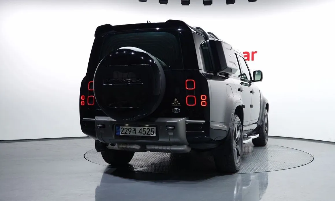 Land Rover Defender — фото 4