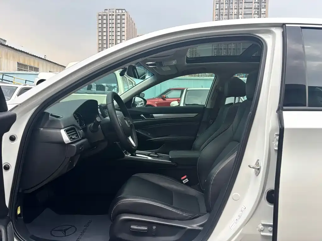 Honda Inspire — фото 10