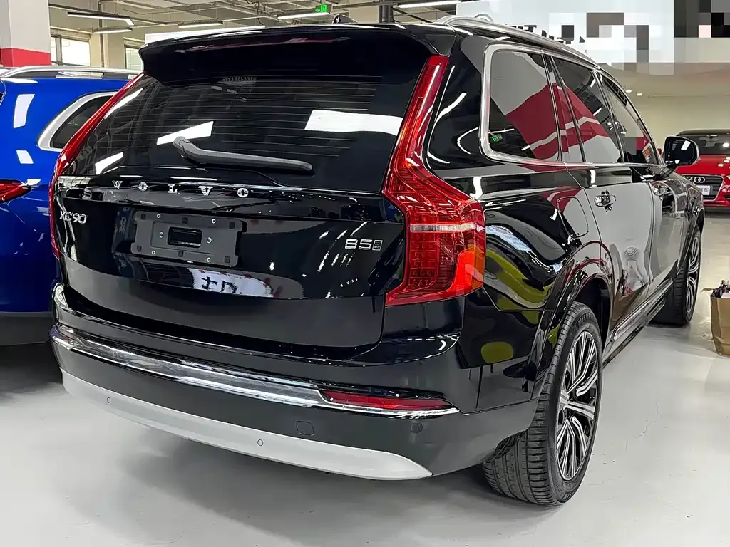 Volvo XC90 — фото 6