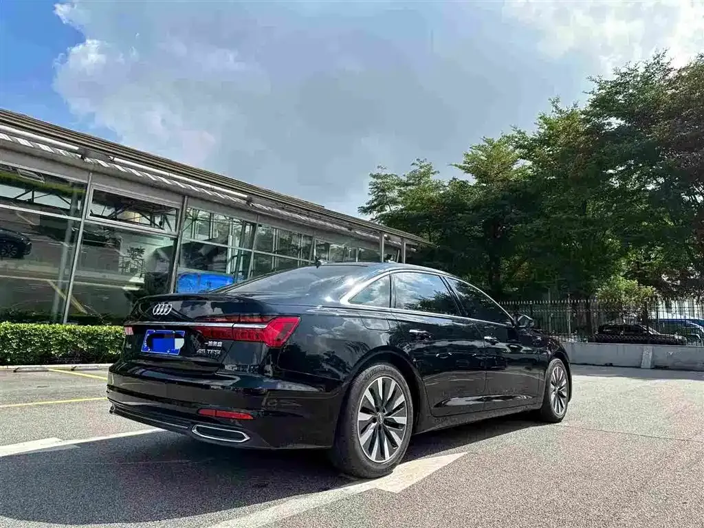 Audi A6L — фото 6