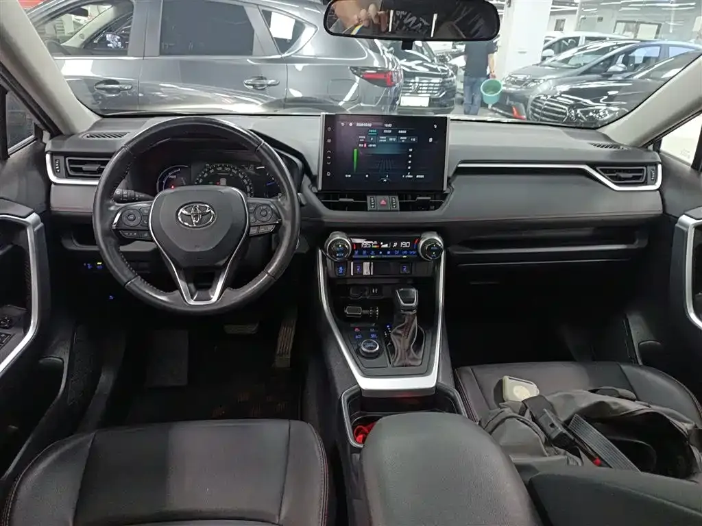 Toyota Wildlander New Energy — фото 8
