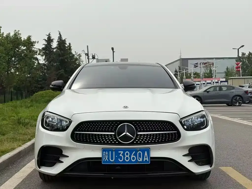 Mercedes-Benz E-Class (Import) — фото 4