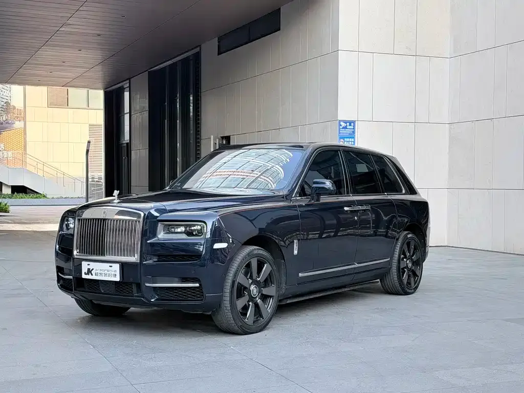 Rolls-Royce Cullinan — фото 1