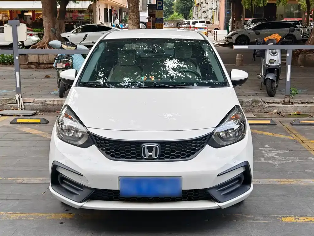 Honda Fit — фото 3