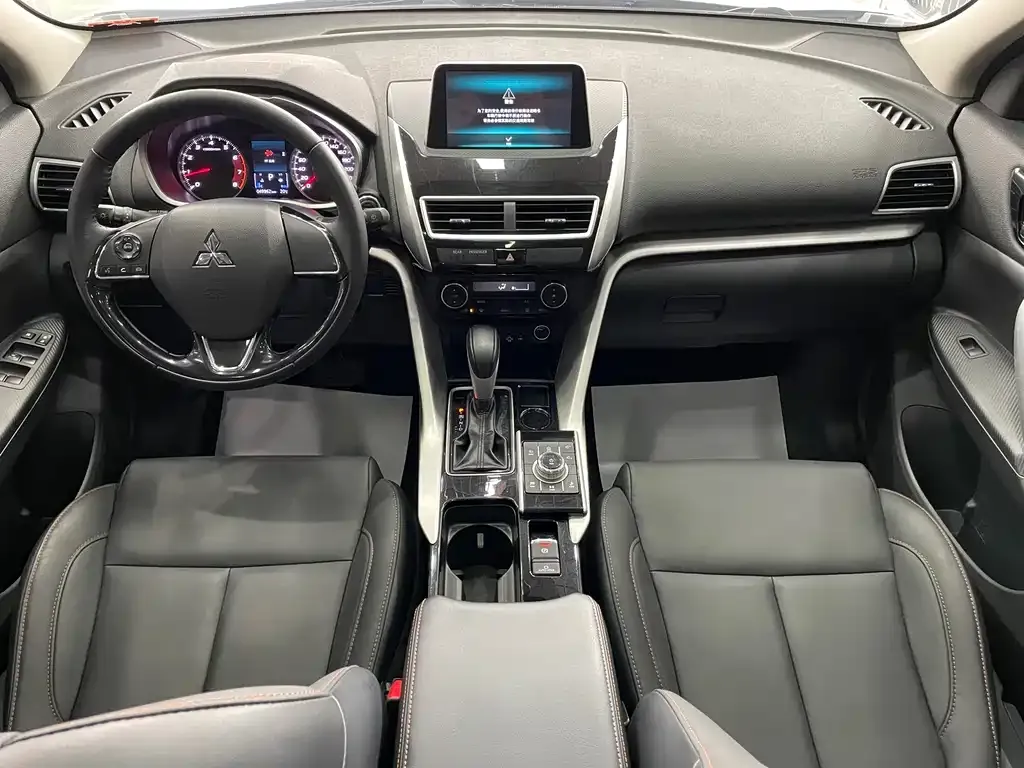 Mitsubishi Eclipse Cross — фото 6