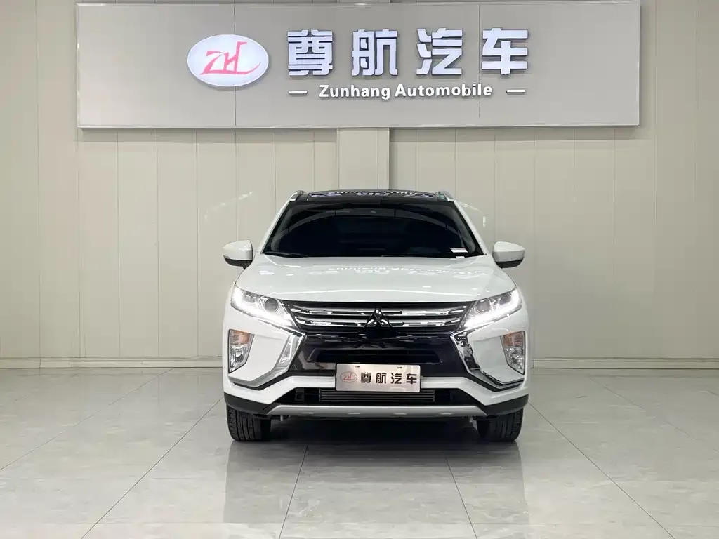Mitsubishi Eclipse Cross — фото 7
