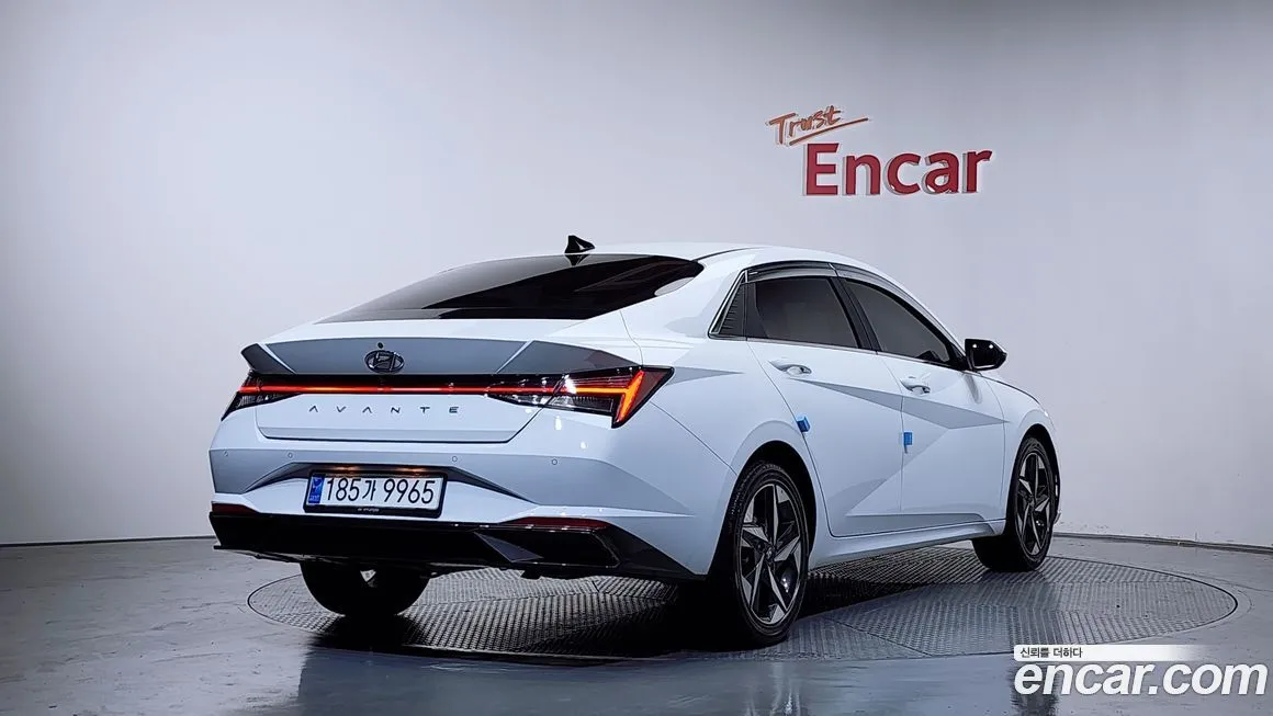 Hyundai AVANTE — фото 4