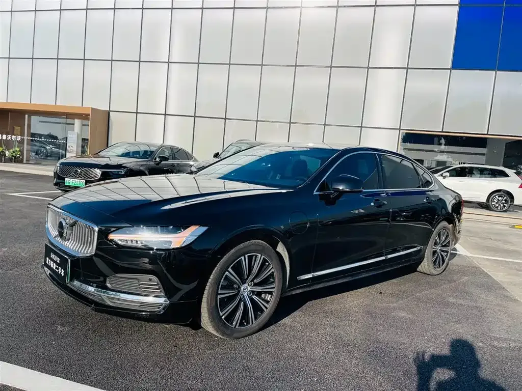 Volvo S90 PHEV — фото 1