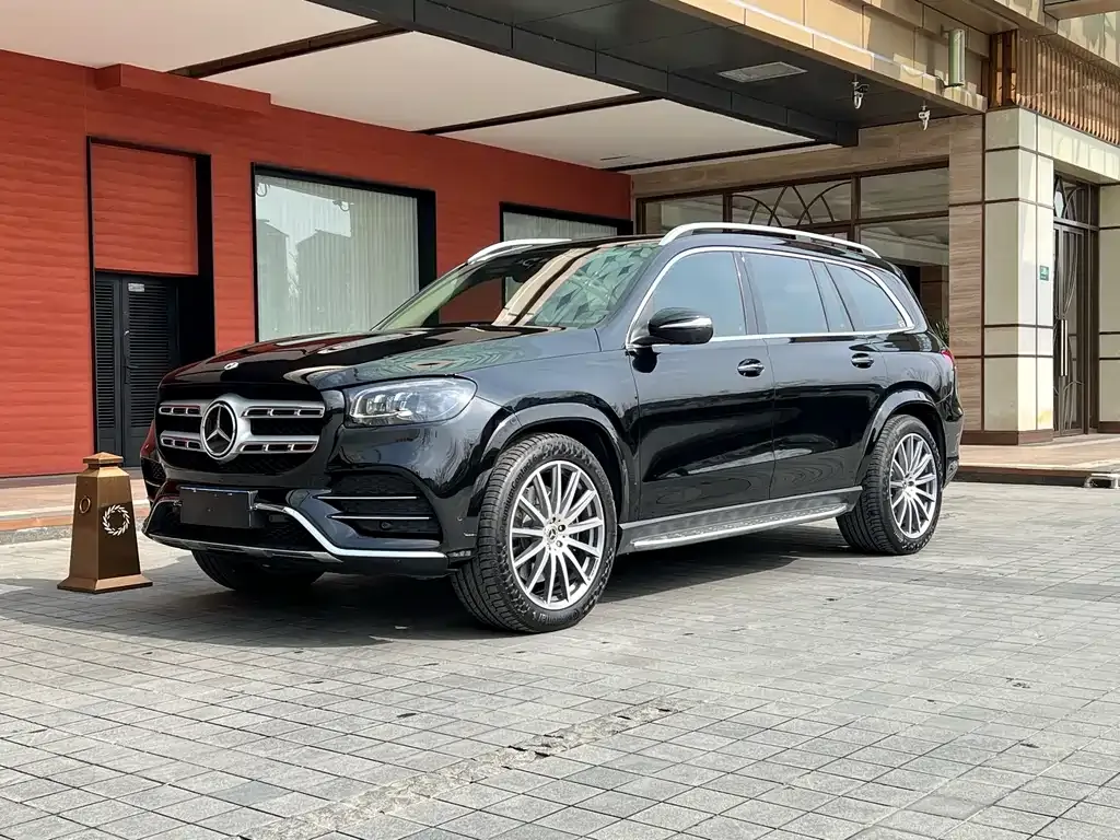 Mercedes-Benz GLS — фото 1