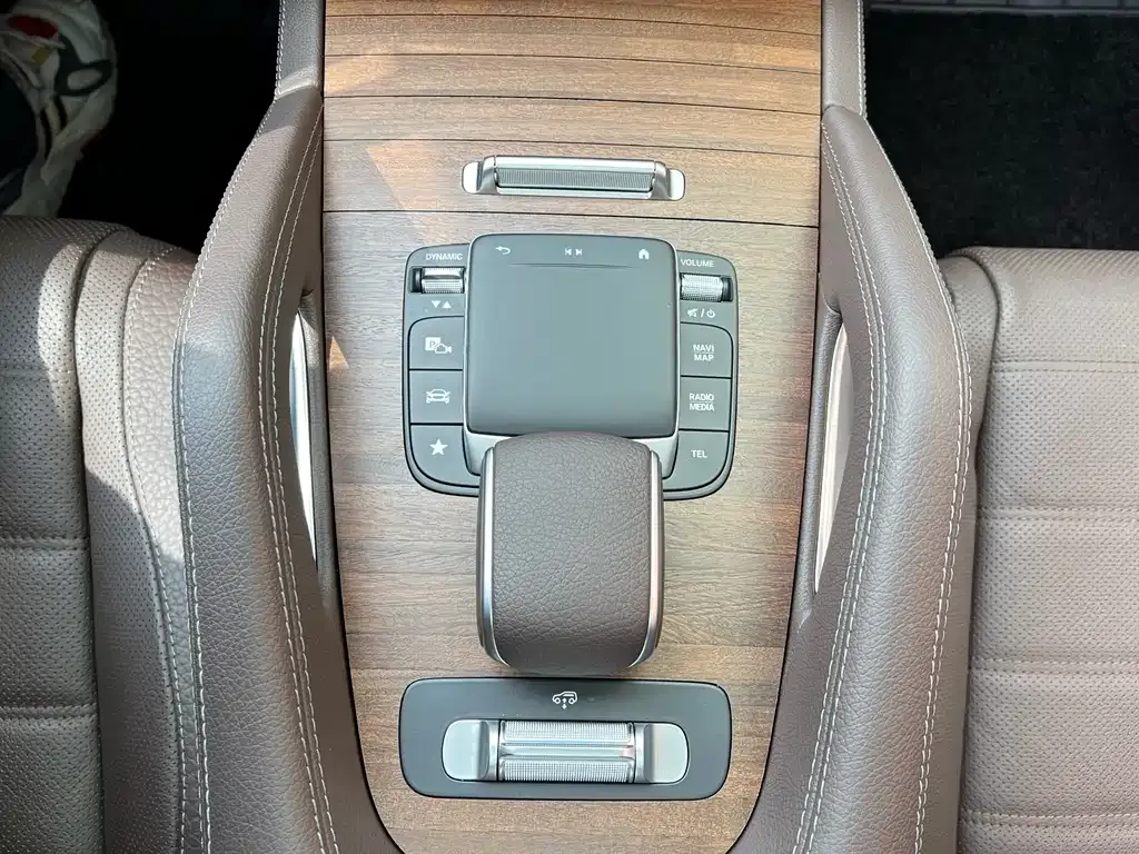 Mercedes-Benz GLS — фото 10