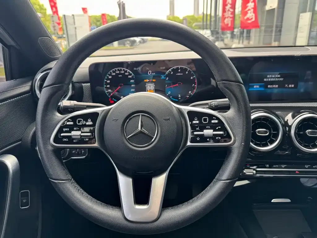 Mercedes-Benz A-Class — фото 9