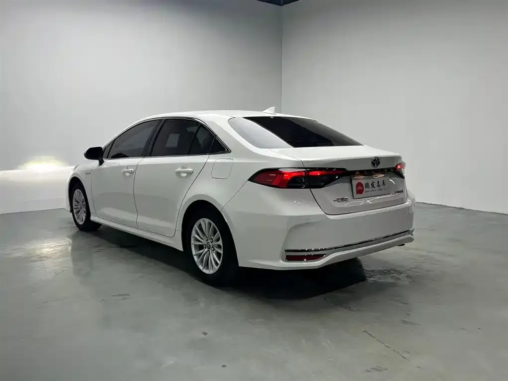 Toyota Allion — фото 2