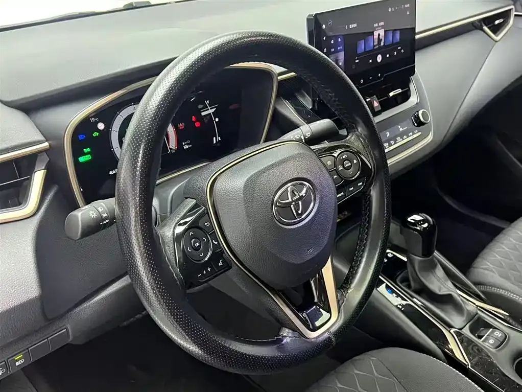 Toyota Allion — фото 5