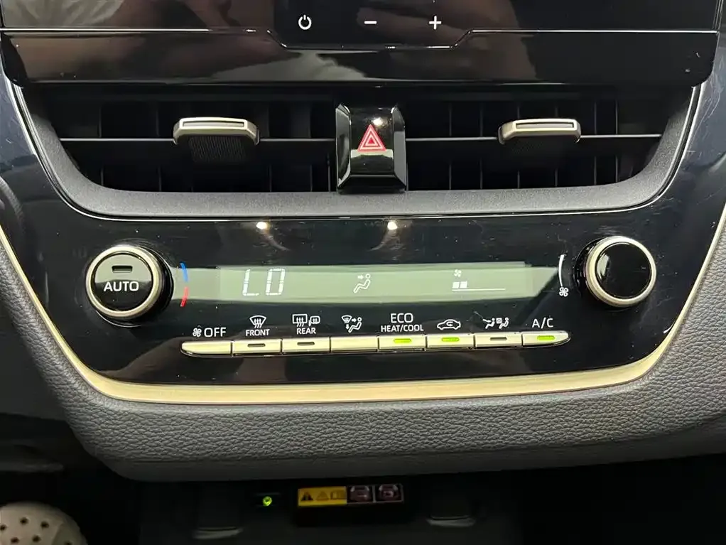 Toyota Allion — фото 3