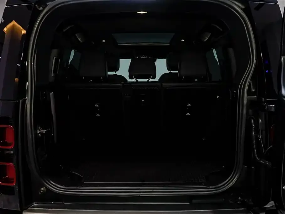 Land Rover Defender — фото 10