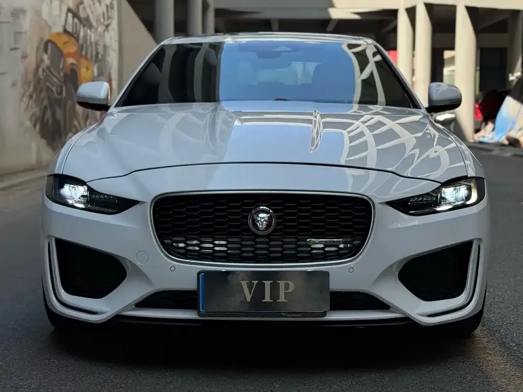 Jaguar XEL — фото 3