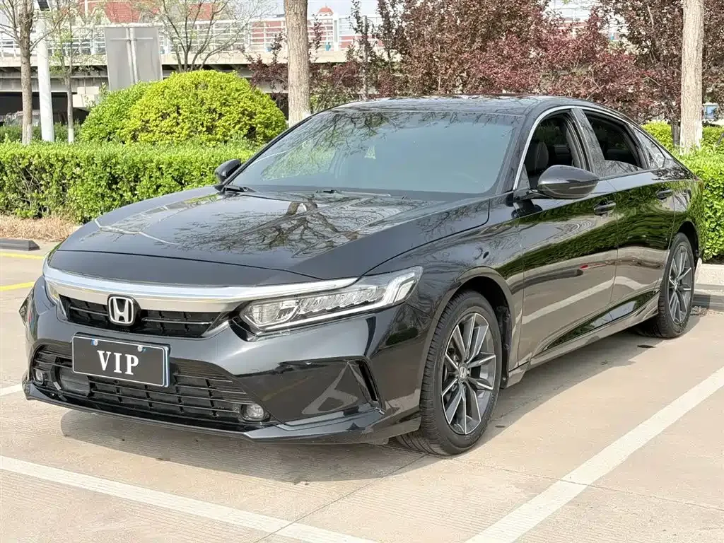 Honda Inspire — фото 1