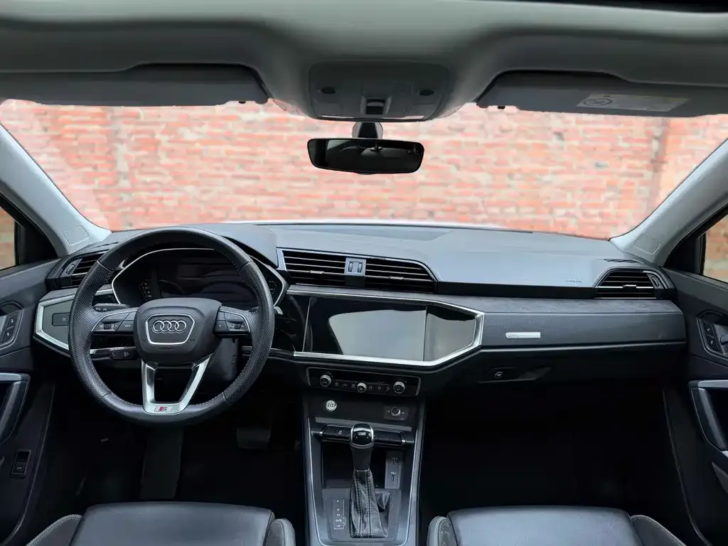 Audi Q3 Sportback — фото 4