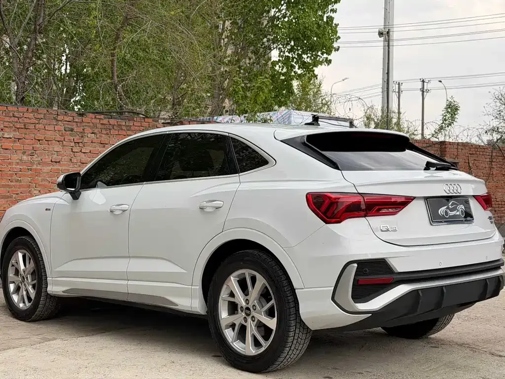 Audi Q3 Sportback — фото 5