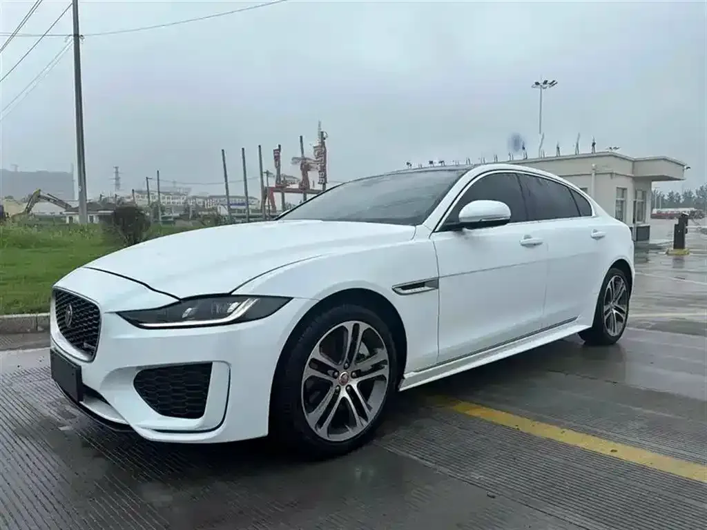 Jaguar XEL — фото 1