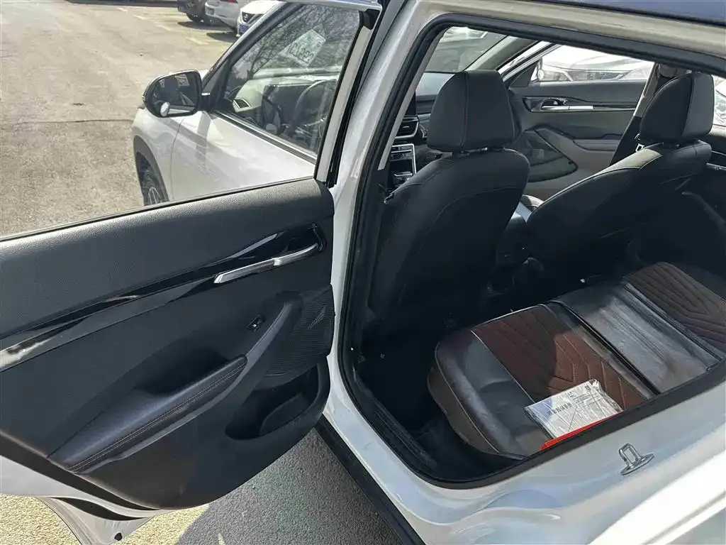 Kia KX3 — фото 10