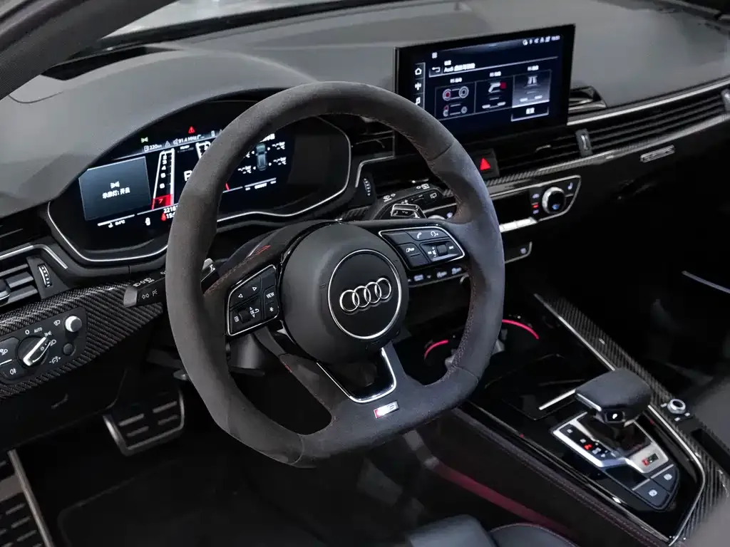 Audi RS 4 — фото 5