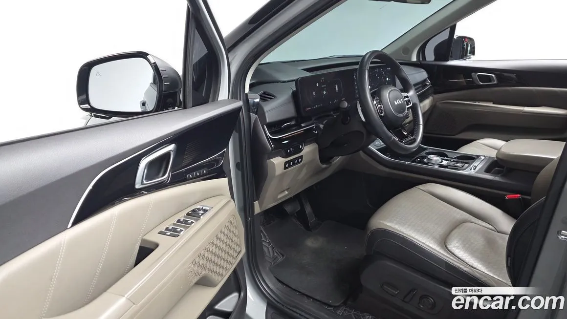 Kia Carnival — фото 10