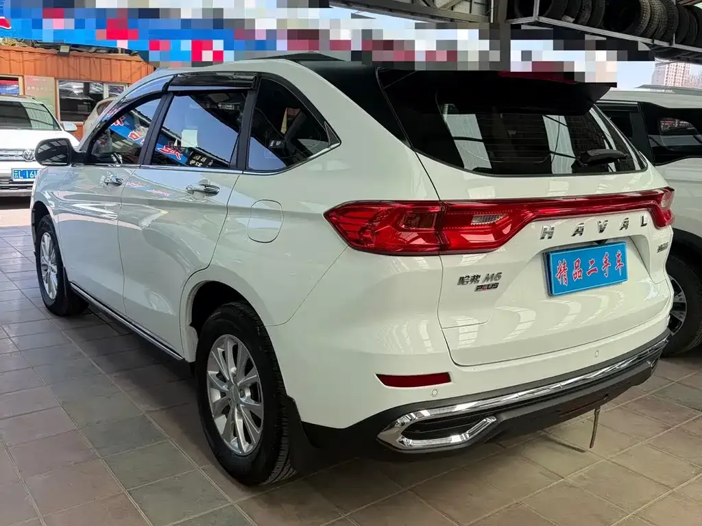 Haval M6 — фото 10